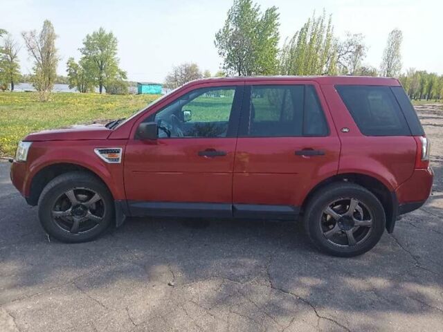 Червоний Ленд Ровер Freelander, об'ємом двигуна 2.18 л та пробігом 260 тис. км за 11500 $, фото 1 на Automoto.ua