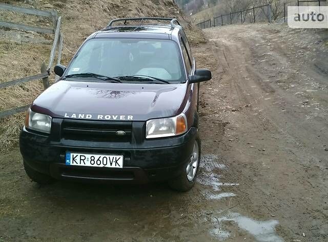 Червоний Ленд Ровер Freelander, об'ємом двигуна 1.8 л та пробігом 260 тис. км за 2650 $, фото 1 на Automoto.ua