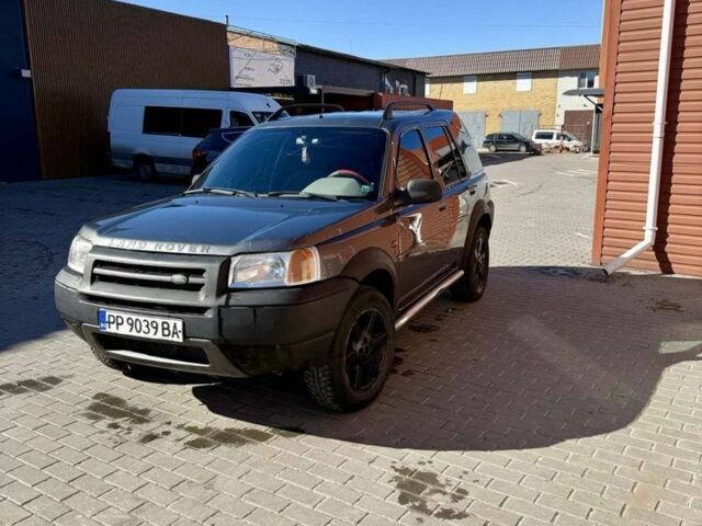 Серый Ленд Ровер Фрилендер, объемом двигателя 2 л и пробегом 176 тыс. км за 3000 $, фото 1 на Automoto.ua