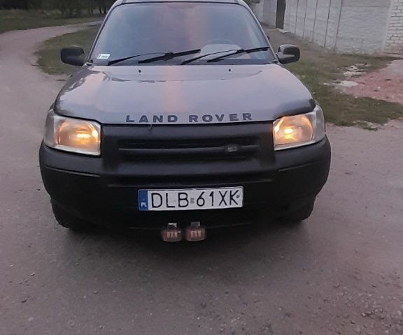 Сірий Ленд Ровер Freelander, об'ємом двигуна 2 л та пробігом 300 тис. км за 2100 $, фото 1 на Automoto.ua