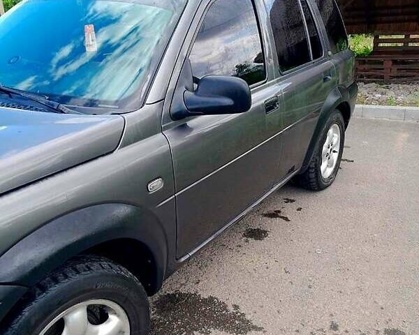 Серый Ленд Ровер Фрилендер, объемом двигателя 2 л и пробегом 167 тыс. км за 3500 $, фото 1 на Automoto.ua