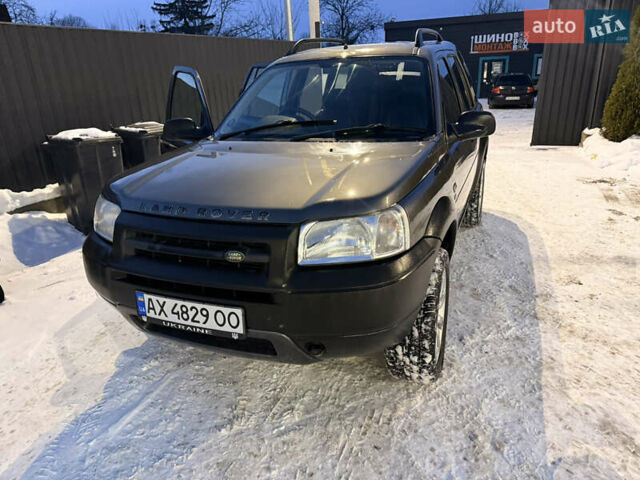 Серый Ленд Ровер Фрилендер, объемом двигателя 1.95 л и пробегом 270 тыс. км за 3500 $, фото 1 на Automoto.ua