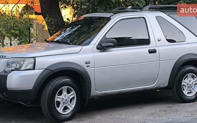 Ленд Ровер Фрилендер 2004 в Житомире на Automoto.ua Серый Ленд Ровер Фрилендер, объемом двигателя 1.8 л и пробегом 223 тыс. км за 5000 $, фото 1 на Automoto.ua