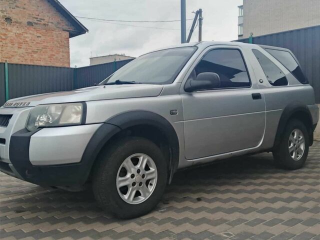 Ленд Ровер Фрилендер 2004 в Нежине на Automoto.ua Серый Ленд Ровер Фрилендер, объемом двигателя 2 л и пробегом 298 тыс. км за 7600 $, фото 1 на Automoto.ua