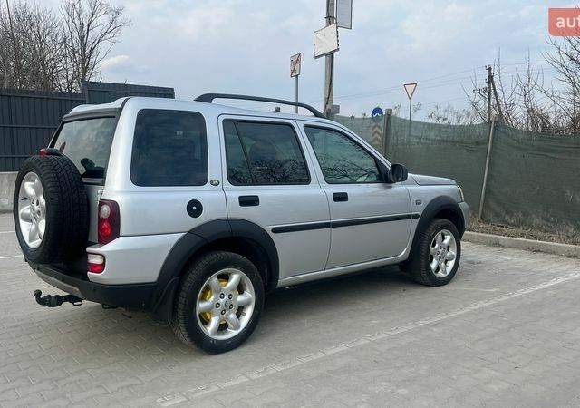 Серый Ленд Ровер Фрилендер, объемом двигателя 1.95 л и пробегом 205 тыс. км за 6900 $, фото 1 на Automoto.ua