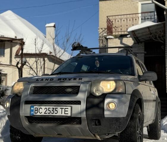 Серый Ленд Ровер Фрилендер, объемом двигателя 2 л и пробегом 205 тыс. км за 7999 $, фото 1 на Automoto.ua