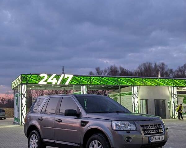 Серый Ленд Ровер Фрилендер, объемом двигателя 2.18 л и пробегом 215 тыс. км за 12000 $, фото 1 на Automoto.ua