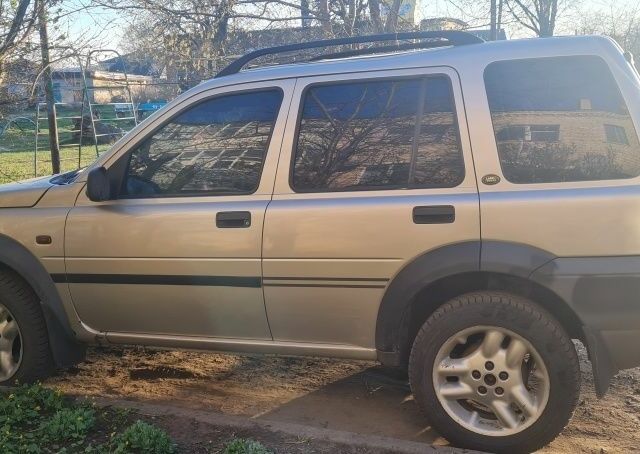 Сірий Ленд Ровер Freelander, об'ємом двигуна 0 л та пробігом 200 тис. км за 4700 $, фото 1 на Automoto.ua