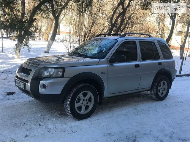 Сірий Ленд Ровер Freelander, об'ємом двигуна 2.5 л та пробігом 110 тис. км за 10500 $, фото 1 на Automoto.ua