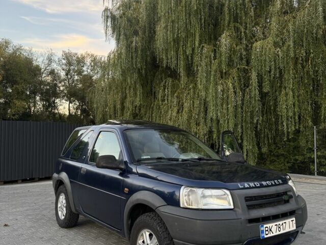 Синій Ленд Ровер Freelander, об'ємом двигуна 2 л та пробігом 360 тис. км за 3789 $, фото 1 на Automoto.ua