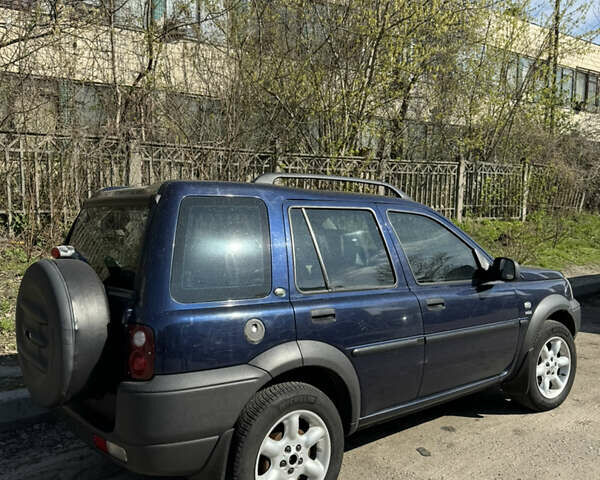 Синій Ленд Ровер Freelander, об'ємом двигуна 2.5 л та пробігом 230 тис. км за 5500 $, фото 1 на Automoto.ua