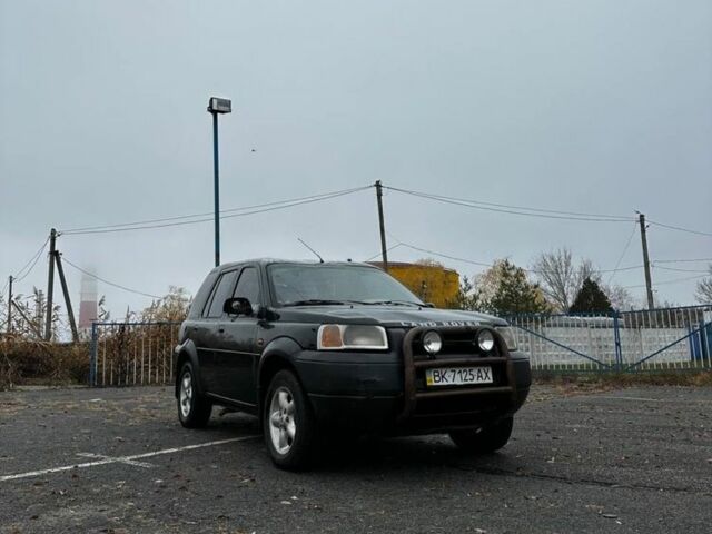 Зеленый Ленд Ровер Фрилендер, объемом двигателя 2 л и пробегом 888 тыс. км за 2200 $, фото 1 на Automoto.ua