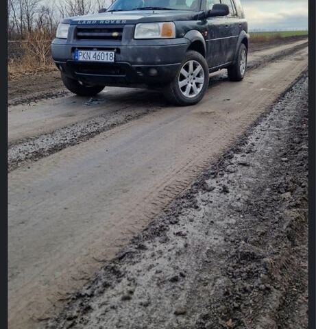 Зеленый Ленд Ровер Фрилендер, объемом двигателя 2 л и пробегом 300 тыс. км за 3000 $, фото 1 на Automoto.ua