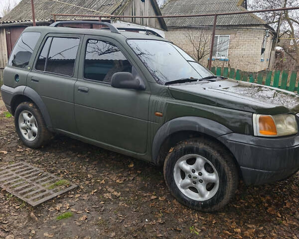 Зелений Ленд Ровер Freelander, об'ємом двигуна 1.99 л та пробігом 300 тис. км за 3750 $, фото 1 на Automoto.ua