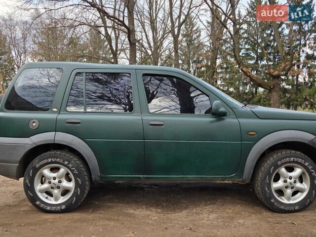 Зеленый Ленд Ровер Фрилендер, объемом двигателя 2 л и пробегом 300 тыс. км за 2200 $, фото 1 на Automoto.ua