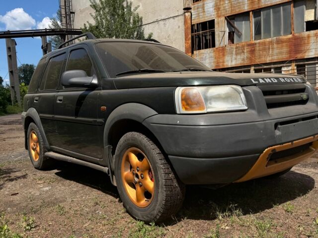 Зелений Ленд Ровер Freelander, об'ємом двигуна 2 л та пробігом 400 тис. км за 4000 $, фото 1 на Automoto.ua