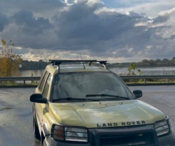 Зелений Ленд Ровер Freelander, об'ємом двигуна 1.8 л та пробігом 248 тис. км за 4599 $, фото 1 на Automoto.ua