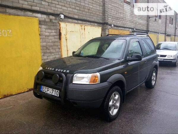 Зелений Ленд Ровер Freelander, об'ємом двигуна 1.8 л та пробігом 170 тис. км за 3500 $, фото 1 на Automoto.ua