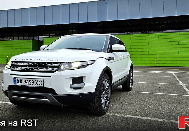 Белый Ленд Ровер Рендж Ровер Эвок, объемом двигателя 2 л и пробегом 84 тыс. км за 17900 $, фото 1 на Automoto.ua