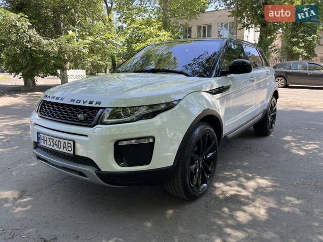 Белый Ленд Ровер Рендж Ровер Эвок, объемом двигателя 2 л и пробегом 108 тыс. км за 19500 $, фото 1 на Automoto.ua