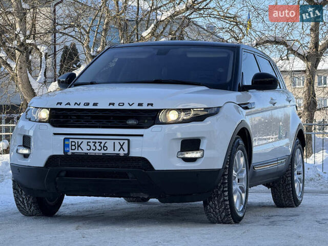 Белый Ленд Ровер Рендж Ровер Эвок, объемом двигателя 2.2 л и пробегом 115 тыс. км за 18999 $, фото 1 на Automoto.ua