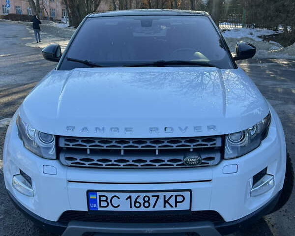 Белый Ленд Ровер Рендж Ровер Эвок, объемом двигателя 2 л и пробегом 84 тыс. км за 17800 $, фото 1 на Automoto.ua