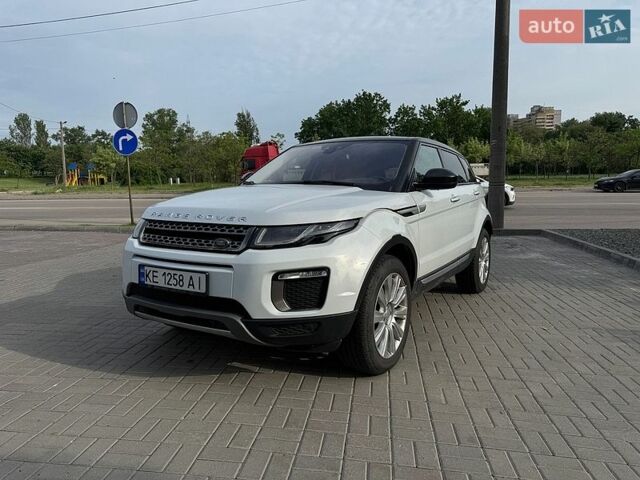Белый Ленд Ровер Рендж Ровер Эвок, объемом двигателя 2 л и пробегом 155 тыс. км за 19000 $, фото 1 на Automoto.ua