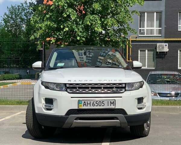 Білий Ленд Ровер Рендж Ровер Евок, об'ємом двигуна 2.2 л та пробігом 125 тис. км за 26000 $, фото 1 на Automoto.ua