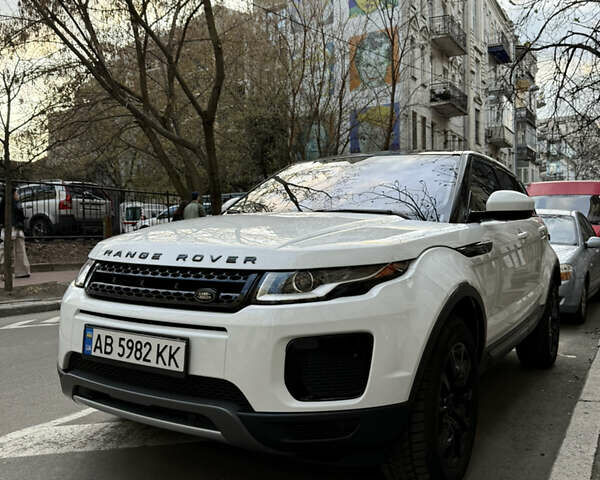 Білий Ленд Ровер Рендж Ровер Евок, об'ємом двигуна 2 л та пробігом 61 тис. км за 22500 $, фото 1 на Automoto.ua