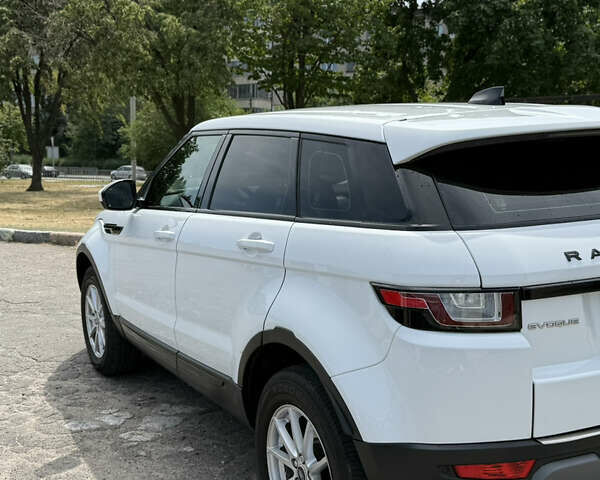 Білий Ленд Ровер Рендж Ровер Евок, об'ємом двигуна 2 л та пробігом 100 тис. км за 23000 $, фото 1 на Automoto.ua