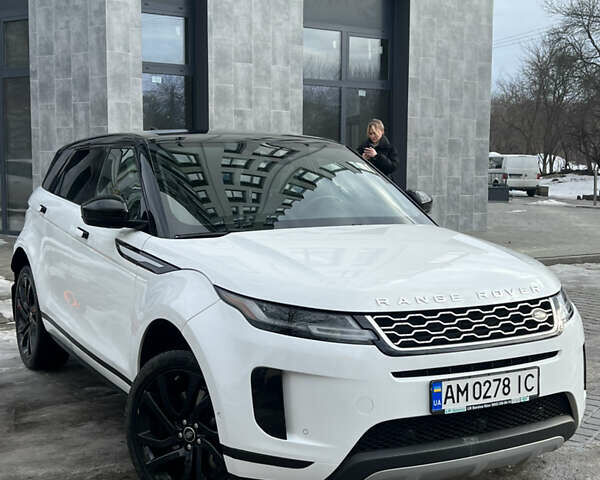 Білий Ленд Ровер Рендж Ровер Евок, об'ємом двигуна 2 л та пробігом 60 тис. км за 27700 $, фото 1 на Automoto.ua