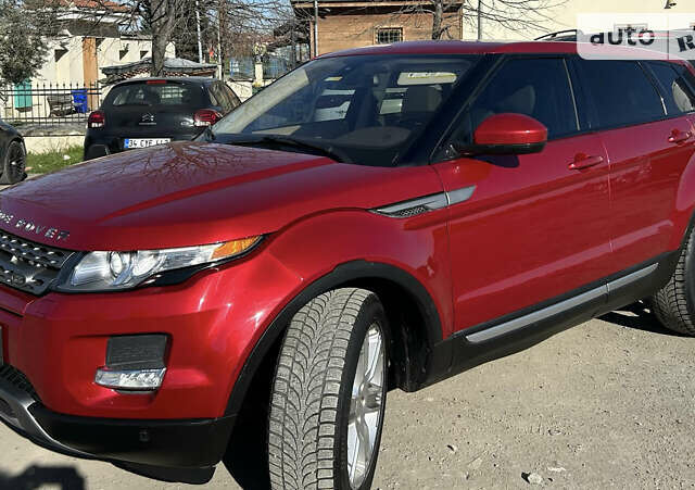 Красный Ленд Ровер Рендж Ровер Эвок, объемом двигателя 2 л и пробегом 100 тыс. км за 21000 $, фото 1 на Automoto.ua