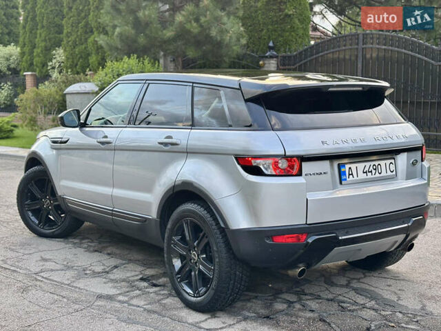 Ленд Ровер Рендж Ровер Эвок 2014 в Киеве на Automoto.ua Серый Ленд Ровер Рендж Ровер Эвок, объемом двигателя 2 л и пробегом 115 тыс. км за 18500 $, фото 1 на Automoto.ua