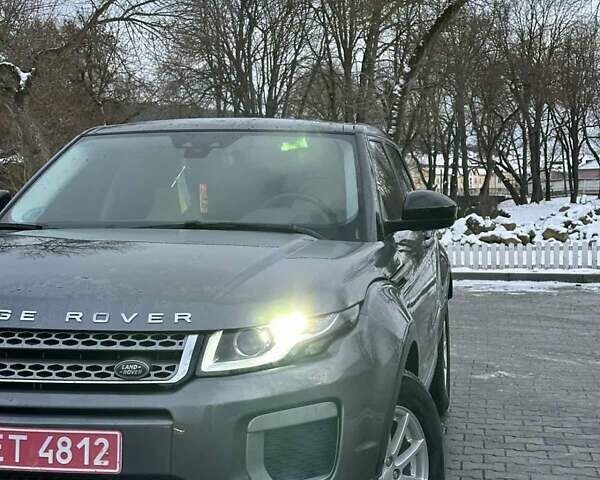 Серый Ленд Ровер Рендж Ровер Эвок, объемом двигателя 2 л и пробегом 175 тыс. км за 21700 $, фото 1 на Automoto.ua