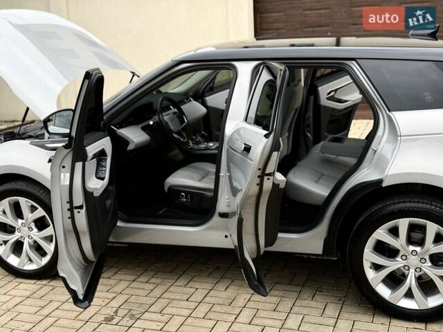 Серый Ленд Ровер Рендж Ровер Эвок, объемом двигателя 2 л и пробегом 65 тыс. км за 42700 $, фото 1 на Automoto.ua