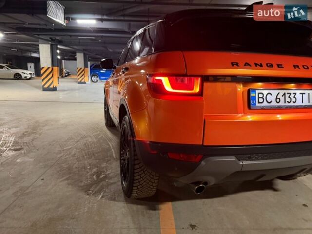 Помаранчевий Ленд Ровер Рендж Ровер Евок, об'ємом двигуна 2 л та пробігом 128 тис. км за 15000 $, фото 1 на Automoto.ua