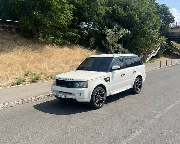 Ленд Ровер Рендж Ровер Спорт 2010 в Одессе на Automoto.ua Белый Ленд Ровер Рендж Ровер Спорт, объемом двигателя 2.99 л и пробегом 295 тыс. км за 14632 $, фото 1 на Automoto.ua