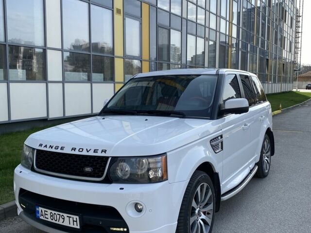 Білий Ленд Ровер Range Rover Sport, об'ємом двигуна 5 л та пробігом 212 тис. км за 20000 $, фото 1 на Automoto.ua