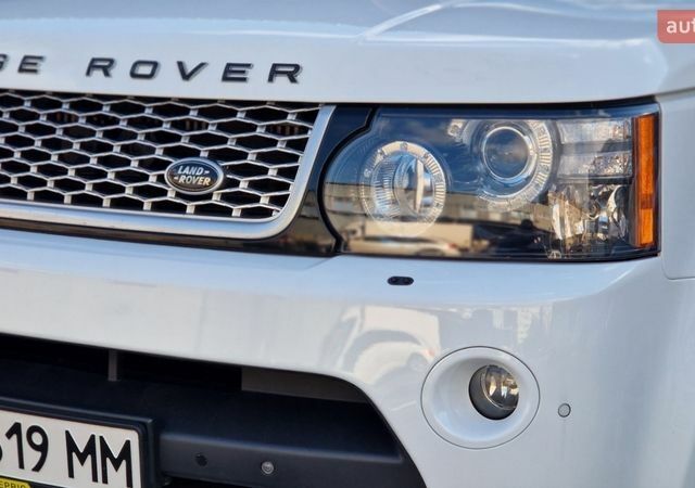 Белый Ленд Ровер Рендж Ровер Спорт, объемом двигателя 2.99 л и пробегом 124 тыс. км за 18900 $, фото 1 на Automoto.ua