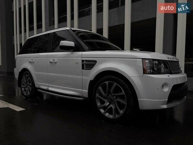 Белый Ленд Ровер Рендж Ровер Спорт, объемом двигателя 3 л и пробегом 149 тыс. км за 23222 $, фото 1 на Automoto.ua