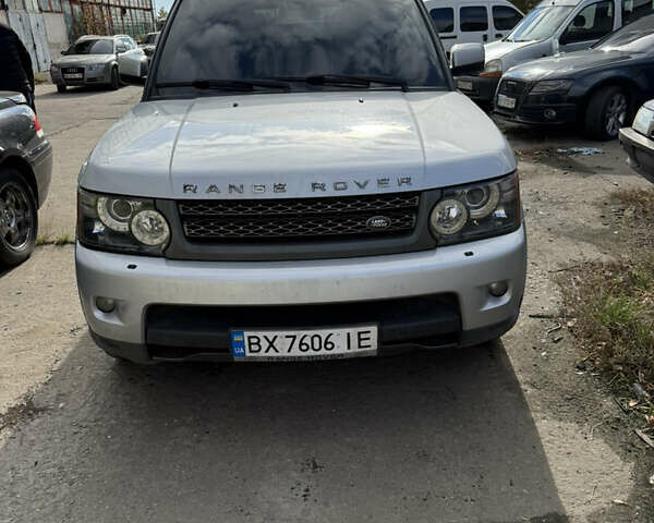 Ленд Ровер Рендж Ровер Спорт 2011 в Нетешине на Automoto.ua Серый Ленд Ровер Рендж Ровер Спорт, объемом двигателя 2.99 л и пробегом 290 тыс. км за 10999 $, фото 1 на Automoto.ua
