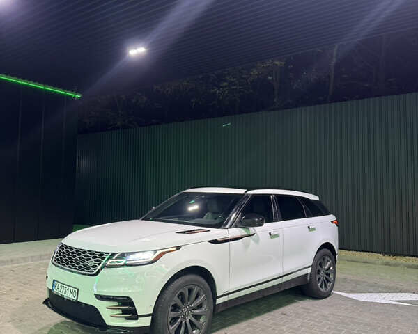 Білий Ленд Ровер Рендж Ровер Велар, об'ємом двигуна 2 л та пробігом 115 тис. км за 28800 $, фото 1 на Automoto.ua
