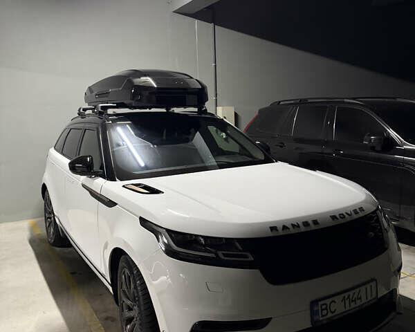 Белый Ленд Ровер Рендж Ровер Велар, объемом двигателя 3 л и пробегом 80 тыс. км за 44000 $, фото 1 на Automoto.ua
