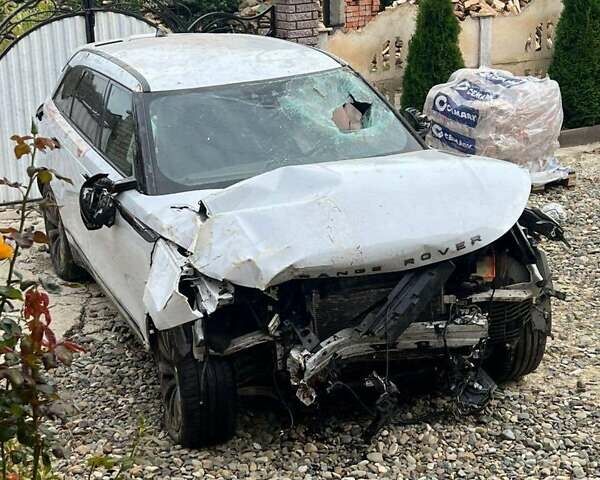 Білий Ленд Ровер Рендж Ровер Велар, об'ємом двигуна 2 л та пробігом 102 тис. км за 12000 $, фото 1 на Automoto.ua