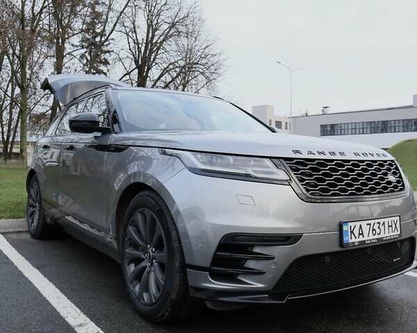 Серый Ленд Ровер Рендж Ровер Велар, объемом двигателя 2 л и пробегом 126 тыс. км за 55000 $, фото 1 на Automoto.ua
