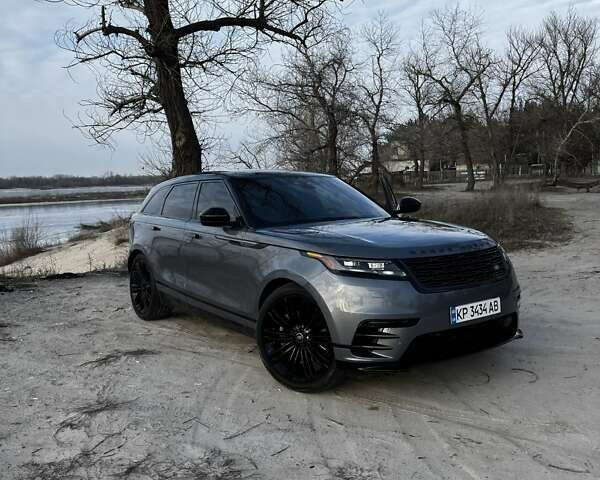 Серый Ленд Ровер Рендж Ровер Велар, объемом двигателя 3 л и пробегом 8 тыс. км за 85000 $, фото 1 на Automoto.ua