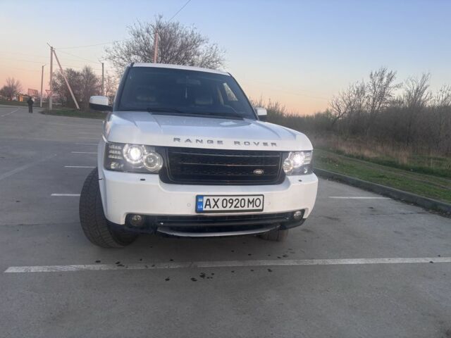 Білий Ленд Ровер Рендж Ровер, об'ємом двигуна 4.4 л та пробігом 400 тис. км за 8999 $, фото 1 на Automoto.ua