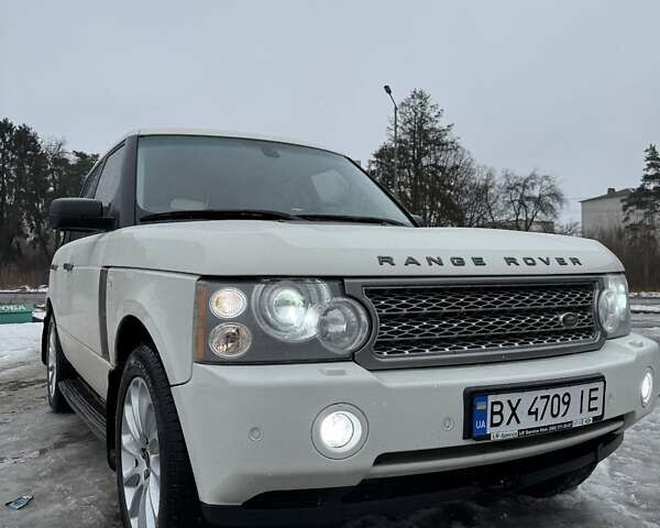 Білий Ленд Ровер Рендж Ровер, об'ємом двигуна 4.2 л та пробігом 303 тис. км за 10999 $, фото 1 на Automoto.ua