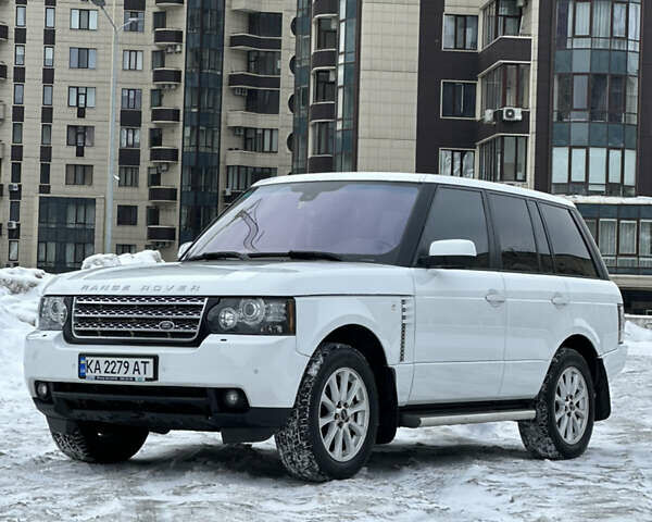 Белый Ленд Ровер Рендж Ровер, объемом двигателя 4.37 л и пробегом 217 тыс. км за 16500 $, фото 1 на Automoto.ua