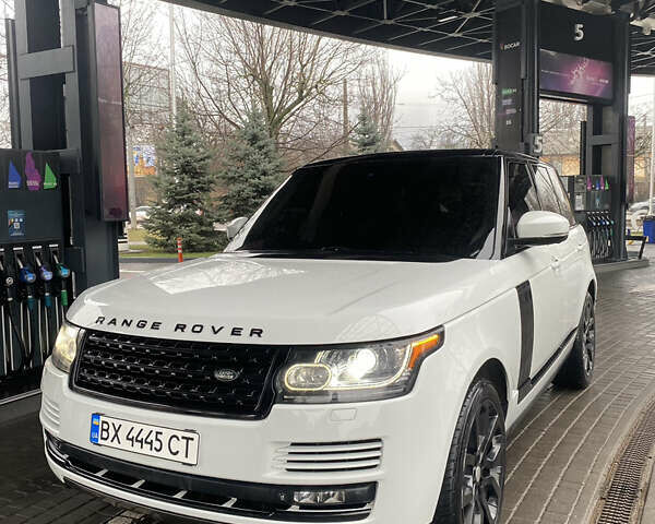 Белый Ленд Ровер Рендж Ровер, объемом двигателя 3 л и пробегом 170 тыс. км за 25500 $, фото 1 на Automoto.ua